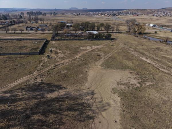 2 974 m² Land