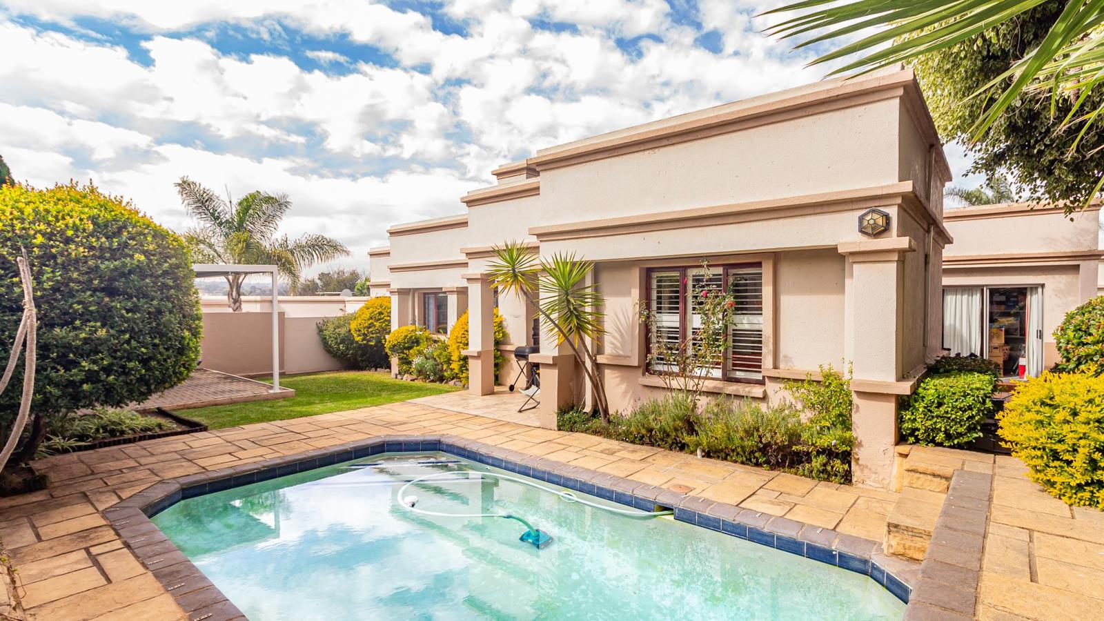3 Bedroom Cluster in Jukskei Park