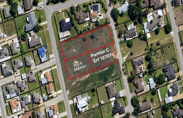858 m² Land