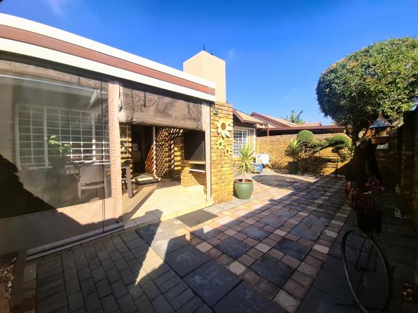 2 Bedroom Simplex