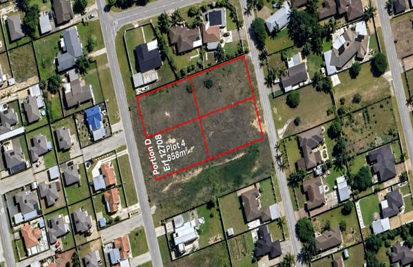 858 m² Land