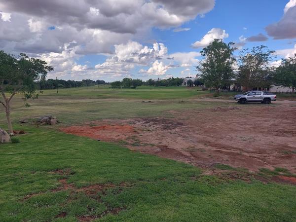 1 488 m² Land