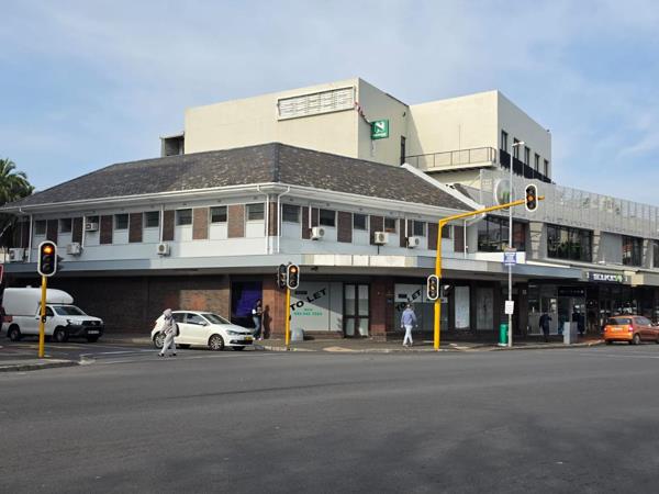 557 m² Retail Space