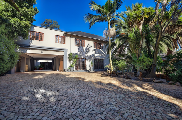 6 Bedroom House
