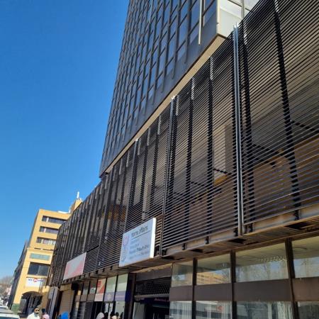 62 m² Retail Space