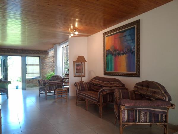 9 Bedroom House