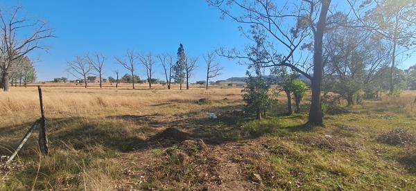 2 157 m² Land