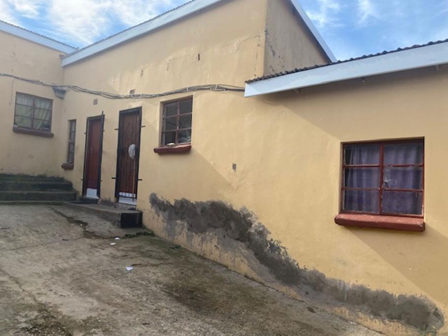 10 Bedroom House