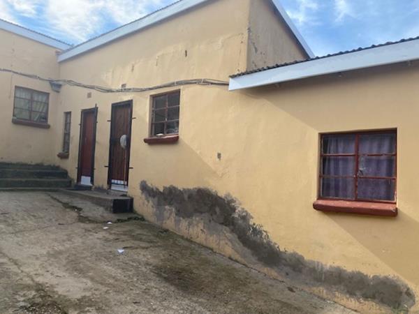 10 Bedroom House
