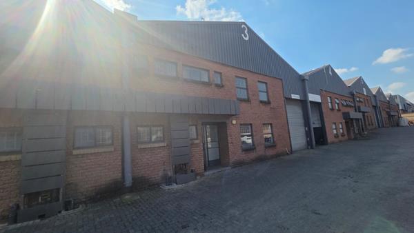 319 m² Industrial space