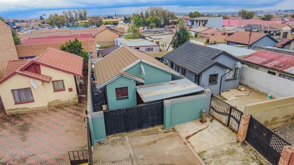 2 Bedroom House