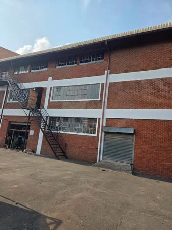 300 m² Industrial space