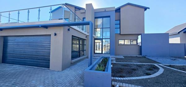 6 Bedroom House