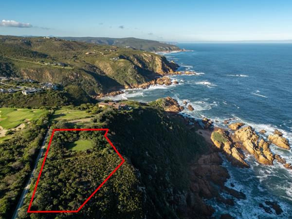3 812 m² Land