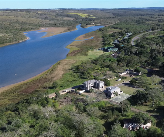 230 m² Land