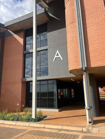 73 m² Office Space