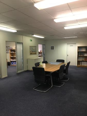 255 m² Office Space
