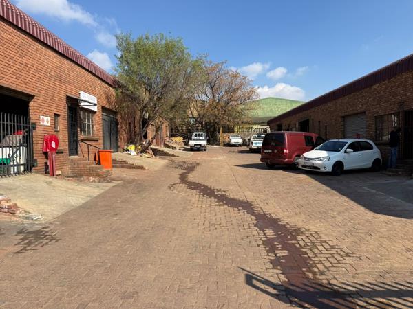 200 m² Commercial space