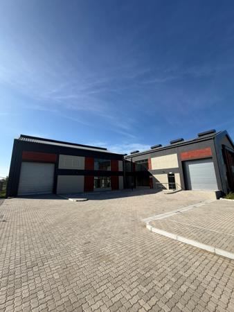 866 m² Industrial space