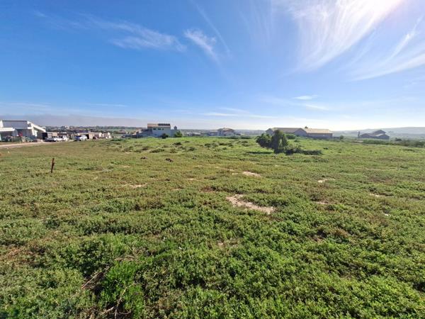 685 m² Land