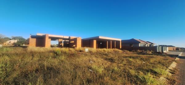 1 301 m² Land