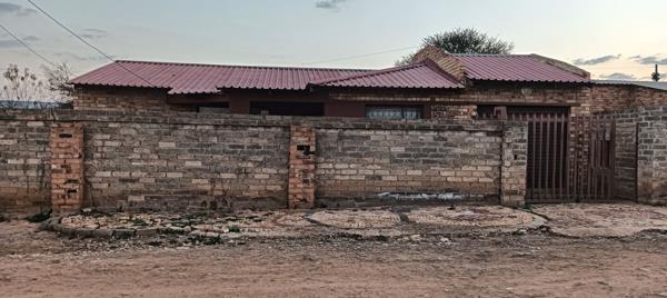 2 Bedroom House