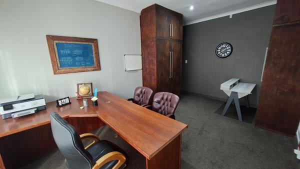 8.4 m² Commercial space