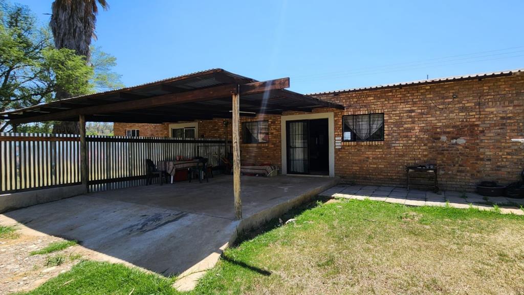 1 543 m² Smallholding