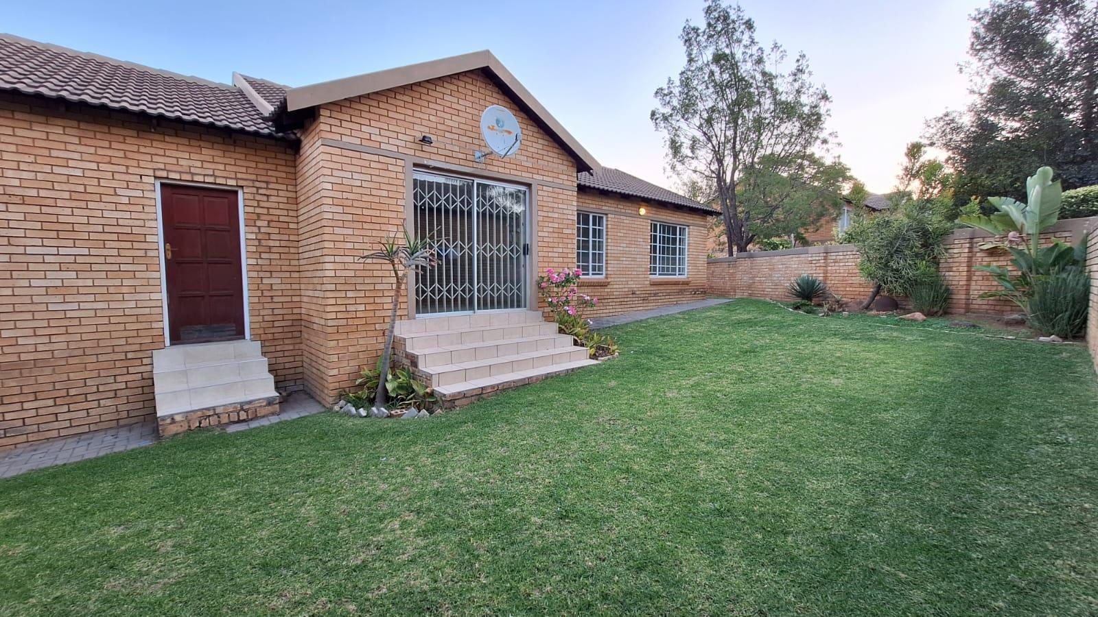 3 Bedroom Townhouse in Olivedale