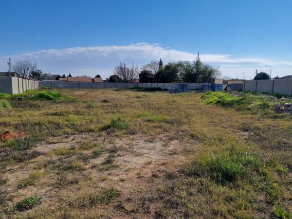 4 070 m² Land