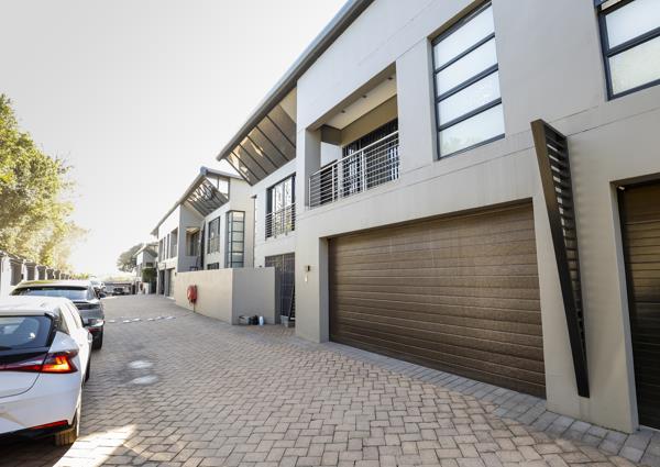 4 Bedroom Townhouse