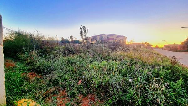 1 334 m² Land