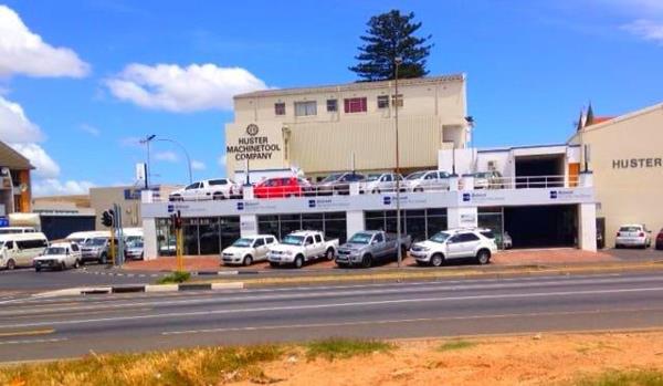 824 m² Commercial space