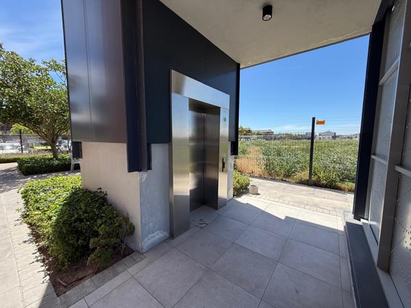180 m² Commercial space