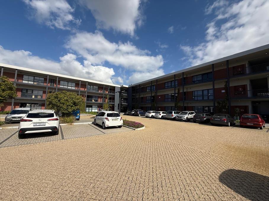 180 m² Commercial space