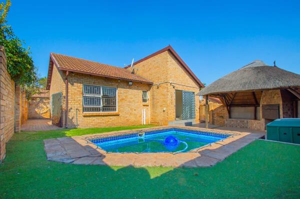 4 Bedroom Townhouse