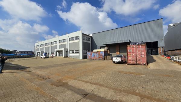 2 170 m² Industrial space