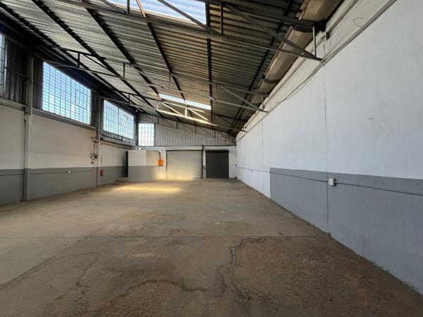 323 m² Industrial space