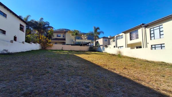 551 m² Land