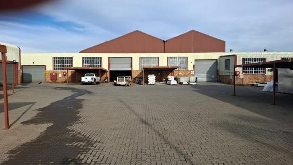 320 m² Industrial space