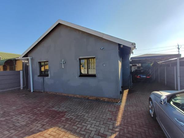 2 Bedroom House