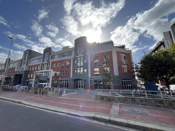 190 m² Commercial space