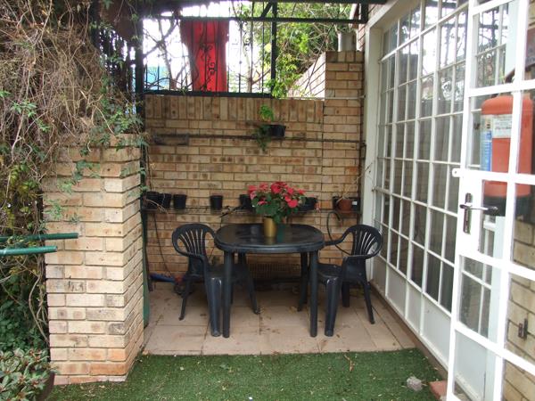 1 Bedroom Garden Cottage