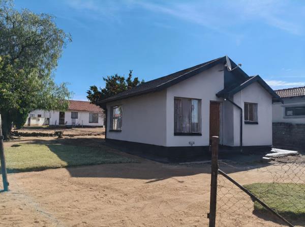 2 Bedroom House