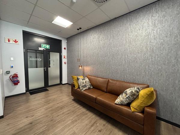 114 m² Commercial space