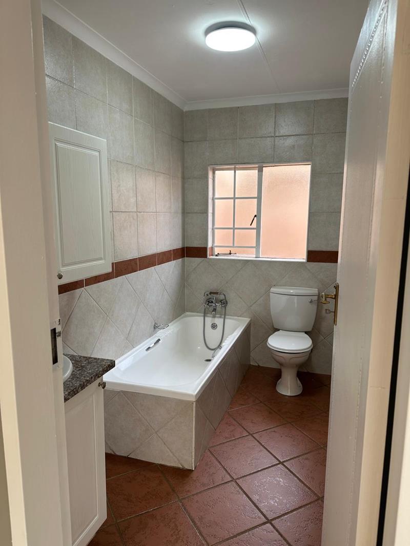 2 Bedroom Townhouse in Moreleta Park