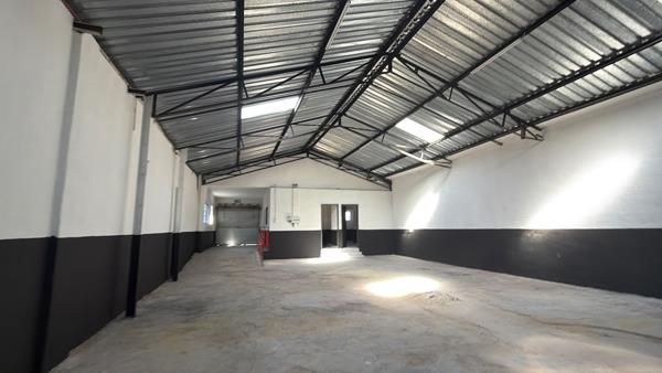 285 m² Industrial space