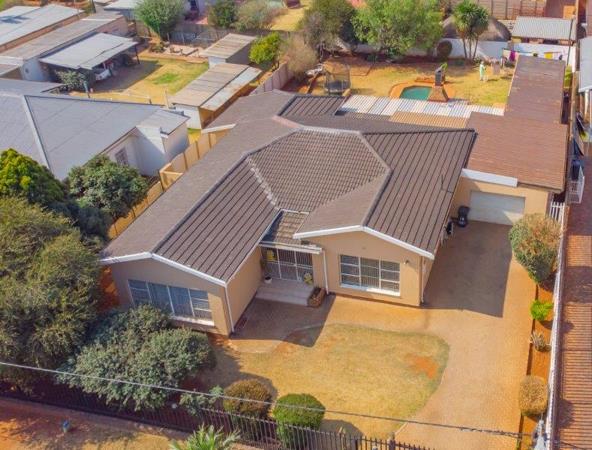 4 Bedroom House