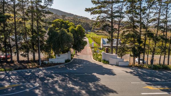 8 685 m² Land