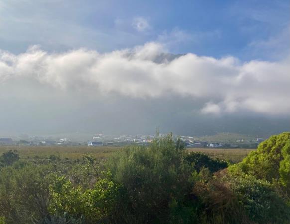 1 320 m² Land